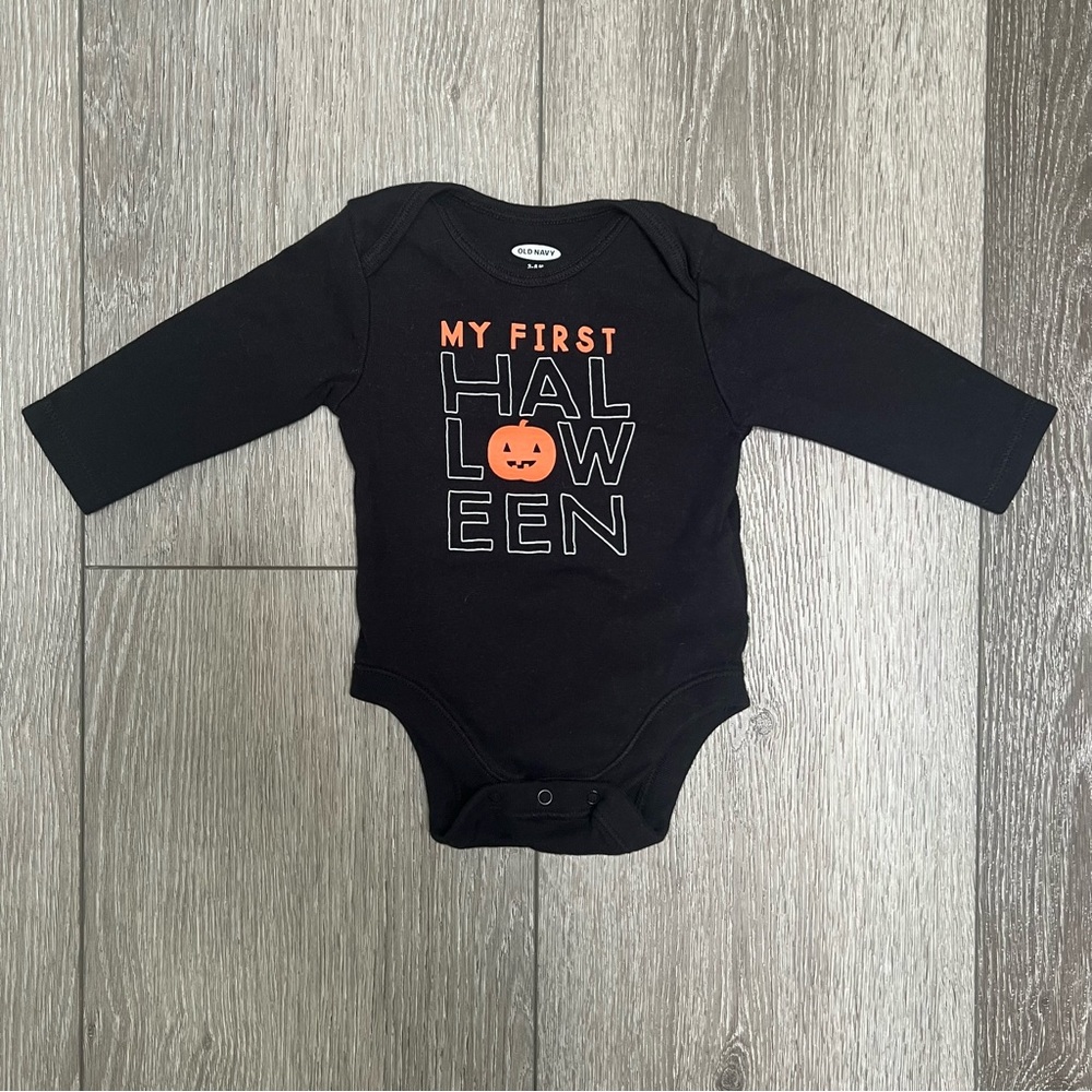 OLD NAVY FIRST HALLOWEEN LONG SLEEVE BODYSUIT BLACK 3-6MO
